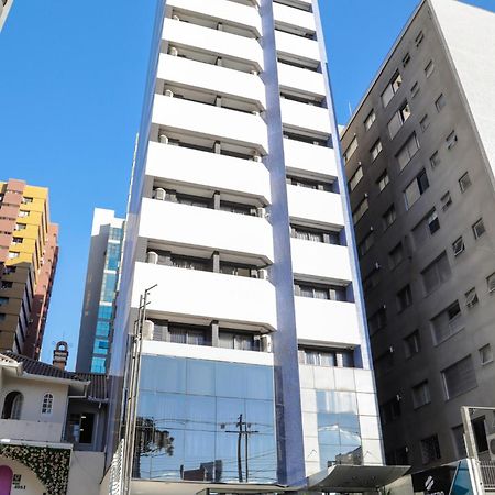 Отель Slaviero Curitiba Batel Экстерьер фото