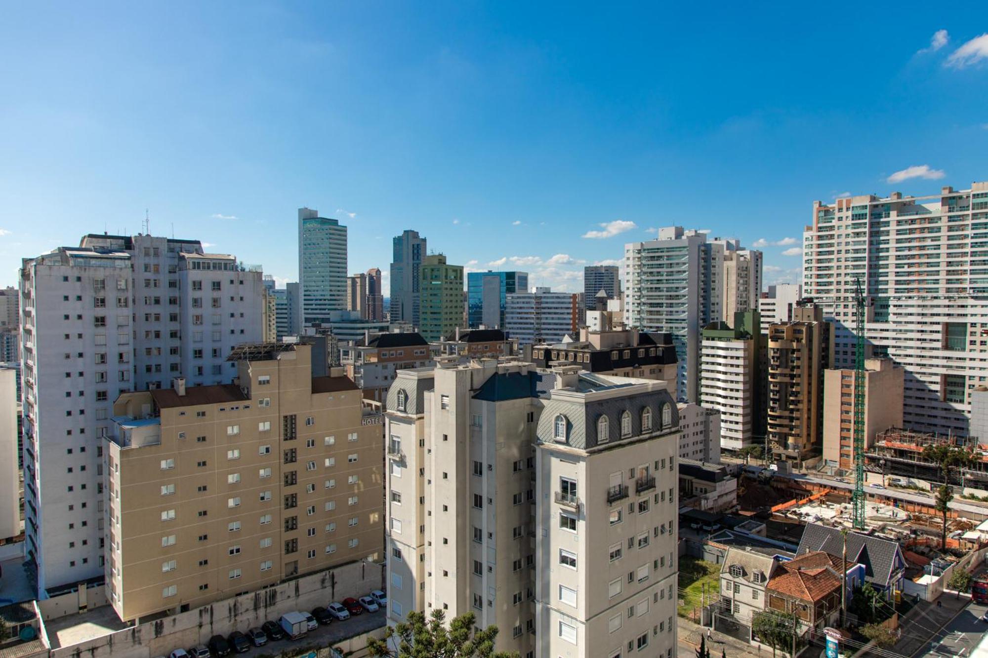 Отель Slaviero Curitiba Batel Экстерьер фото